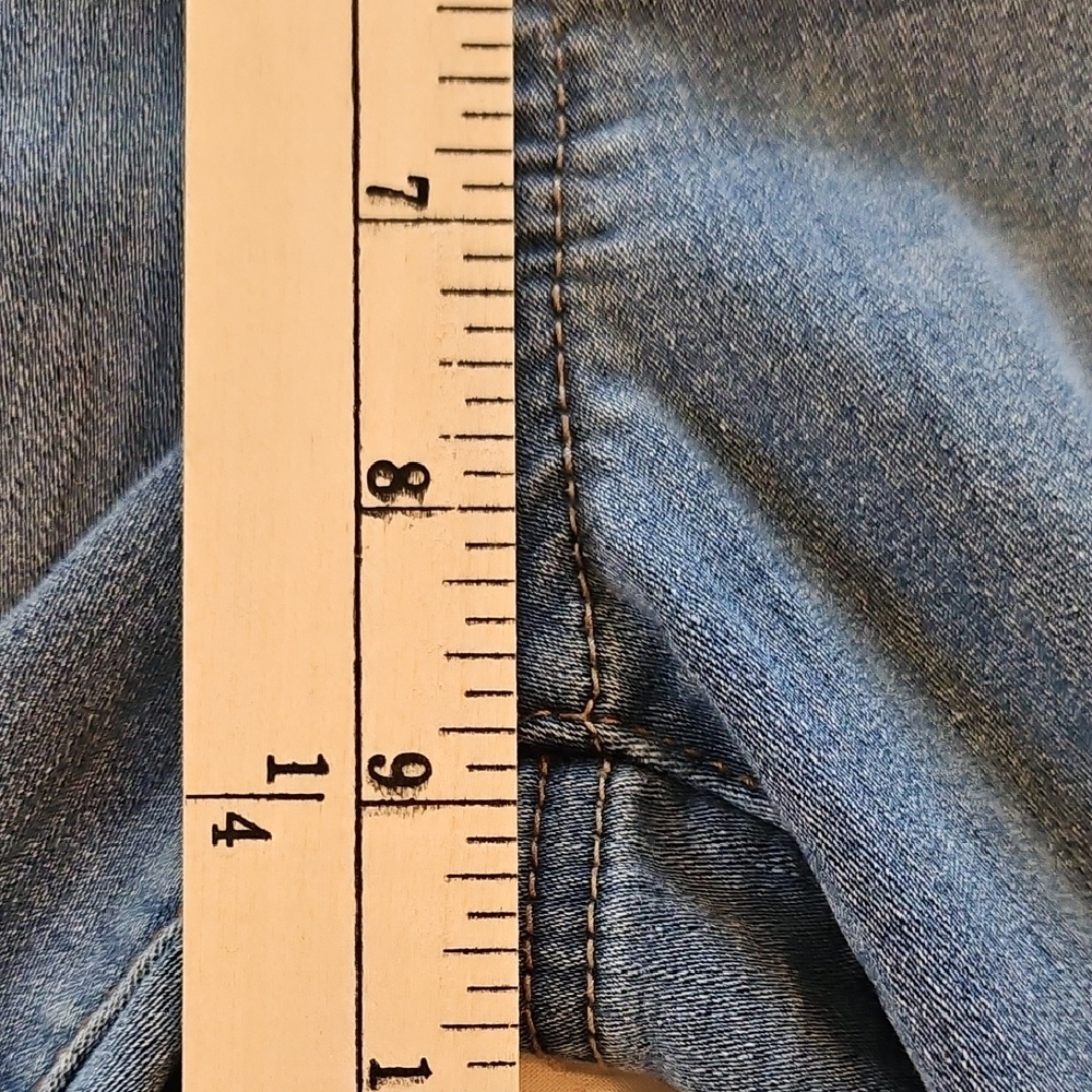 1822 'Butter' Denim Mid-Rise Skinny Jeans- Size 8 - Picture 5 of 8